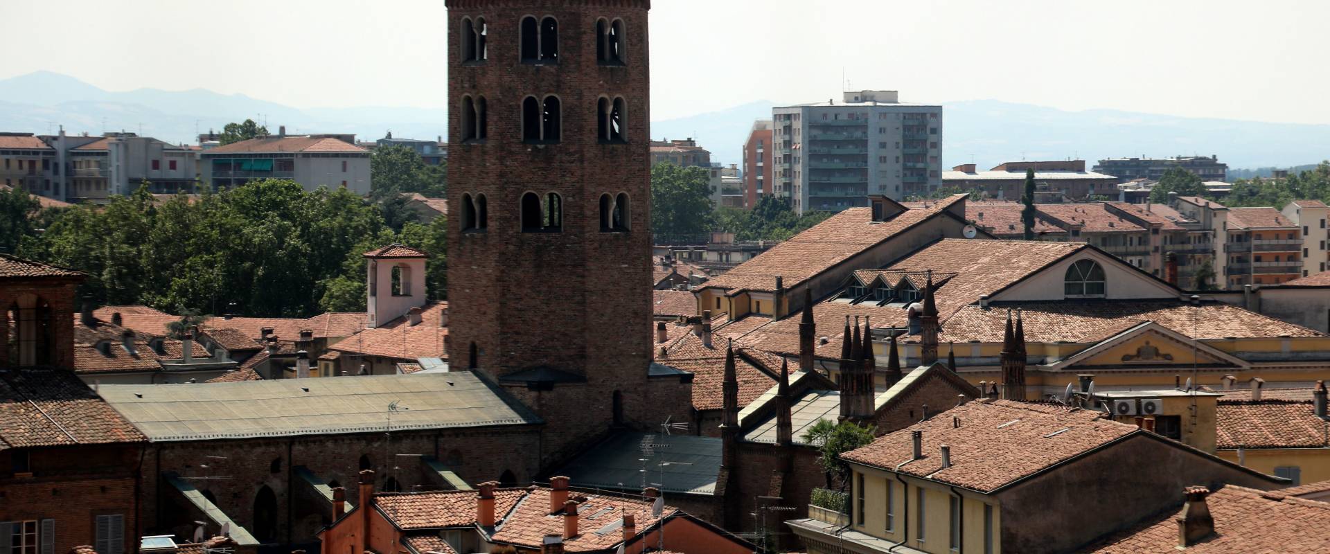Basilica di Sant'Antonino (Piacenza), campanile 06 photo by Mongolo1984